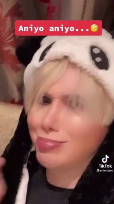 Troubled British person + plastic surgeries = Cringe tiktok factory.