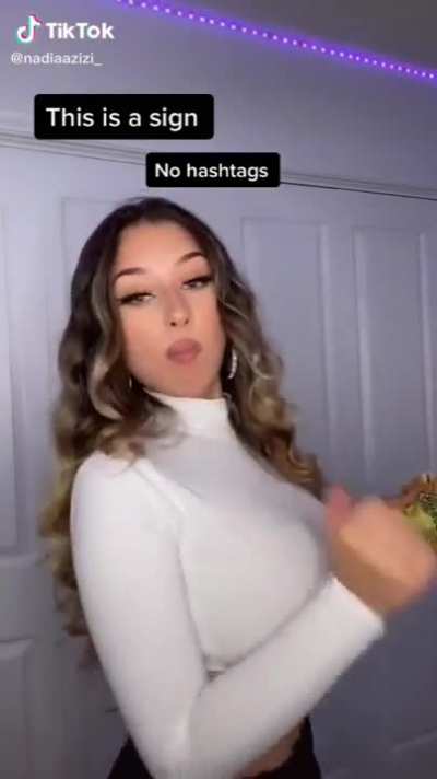 Busty Latina @nadiaabarbosa