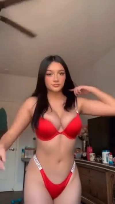 Anyone knows her I'd or name