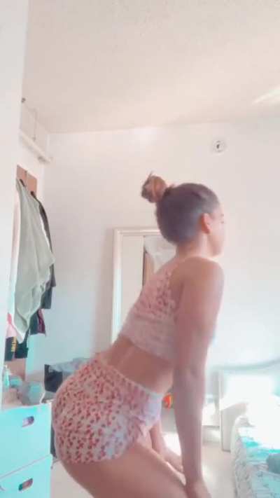 Full story twerk