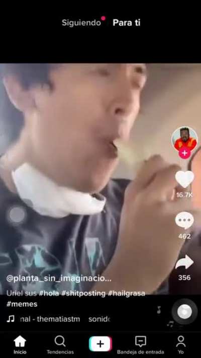 Que rica paleta urie🥵