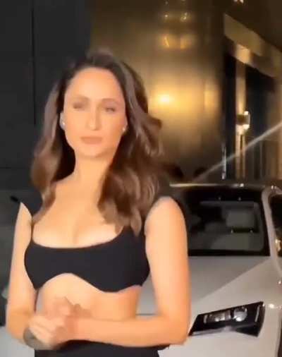 Pragya Jaiswal - Nip Slip