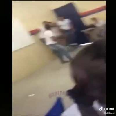 V&iacute;deos raros de Danyel com y na escola