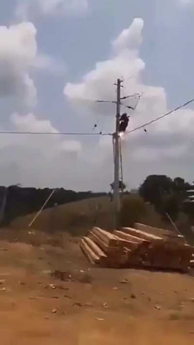 Man gets electrocuted trying to steal electricity cables&hellip;