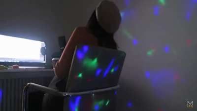 Marzia talking with helium