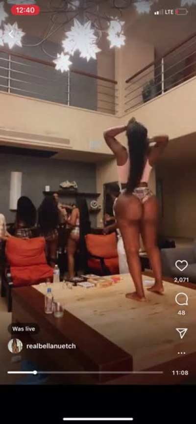 👅