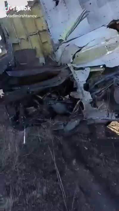 Damaged Ukrainian Su-25 after emergency landing, They say these planes can take a beating but this is something else (Music added by person who filmed)