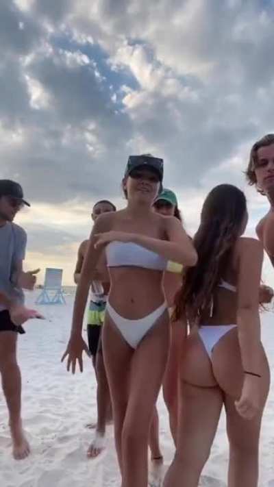 Slow mo jiggle