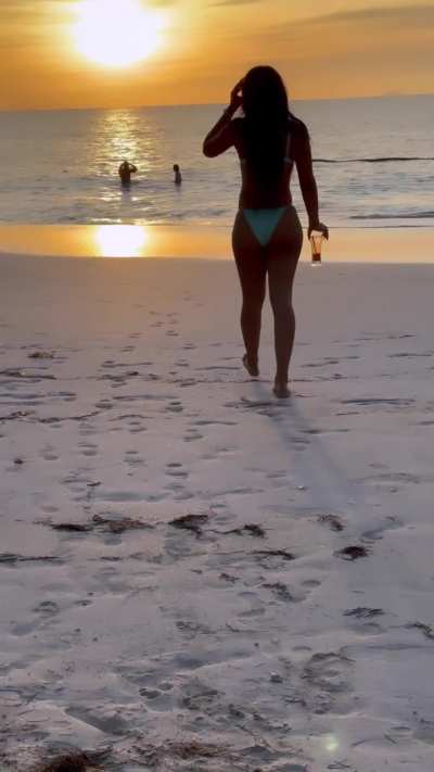 Damn 🍑🤤