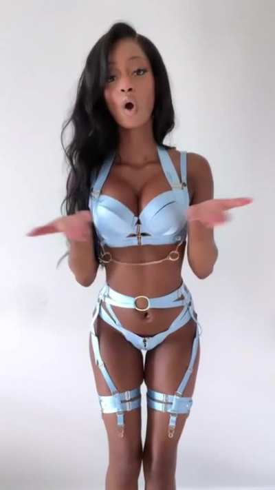 Bianca (withlove_bia)