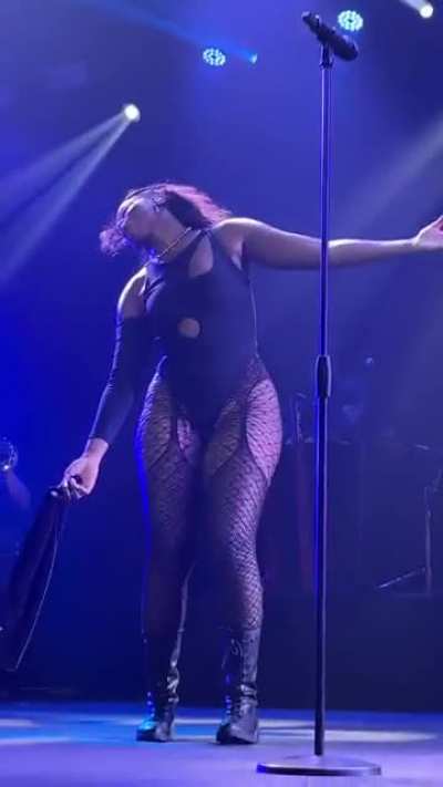 Iza