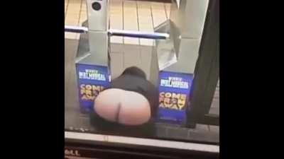 Sneaky sneaky