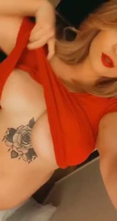 Wowww Its a good boobs surprise