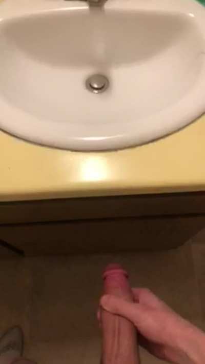 I&rsquo;m going to cover you in cum!