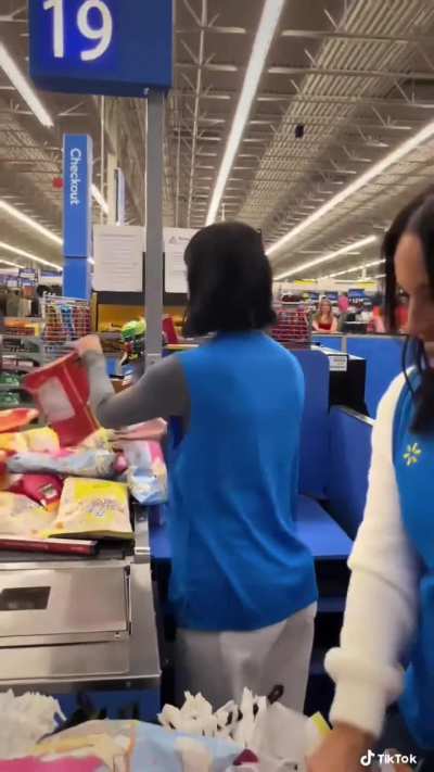 I&rsquo;ll buy out all the popcorn if she&rsquo;s ringing me out 