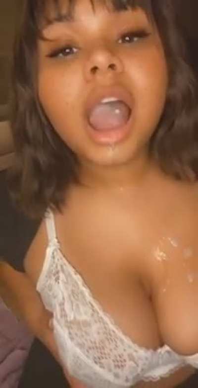 xChaosKitty Spits on her tits