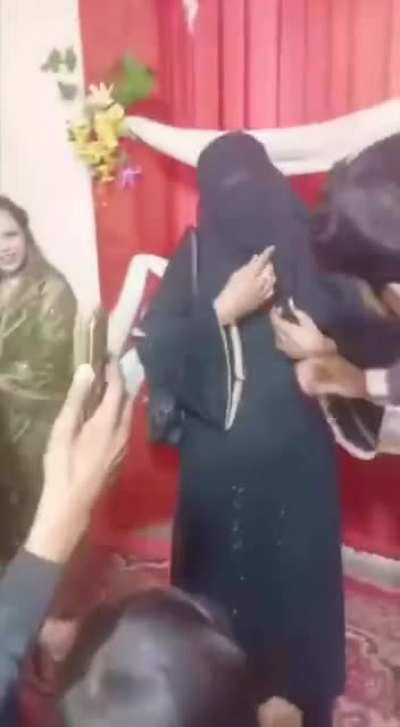 This Stupidity became the wedding trend in India....