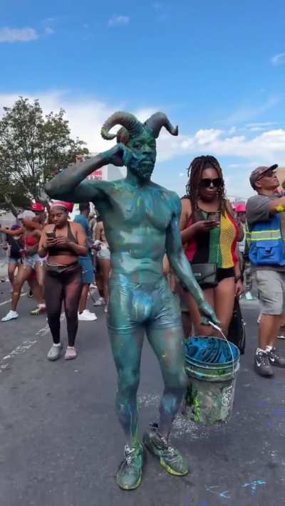 They Wild&rsquo;N On The Parkway.