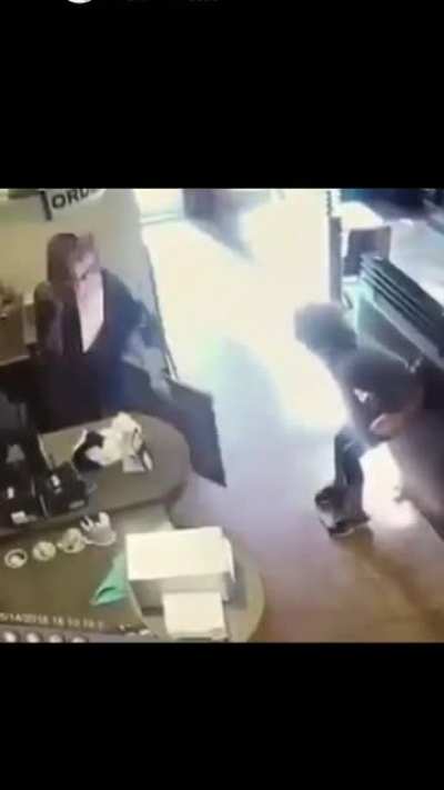 shit customer service
