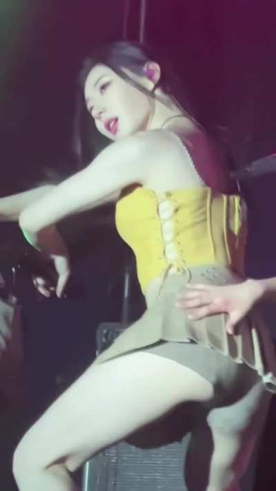 Lee Chae-Ryeong