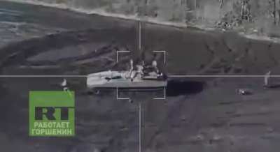 Lancet strike on a Ukrainian 2S1 Gvozdika near a crewmember