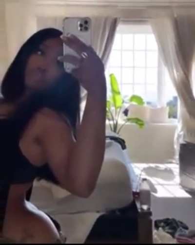 SZA Ass