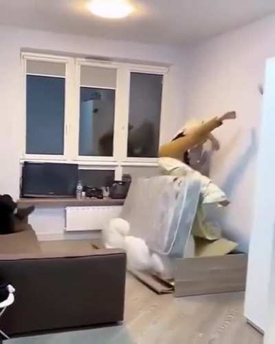yatağın altına airbag koyulursa ne olur ? oynat bakalım