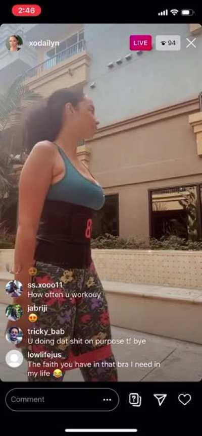 Her nip slip was right before I recorded 🤦🏾&zwj;♂️ Did anyone record everything?!?!