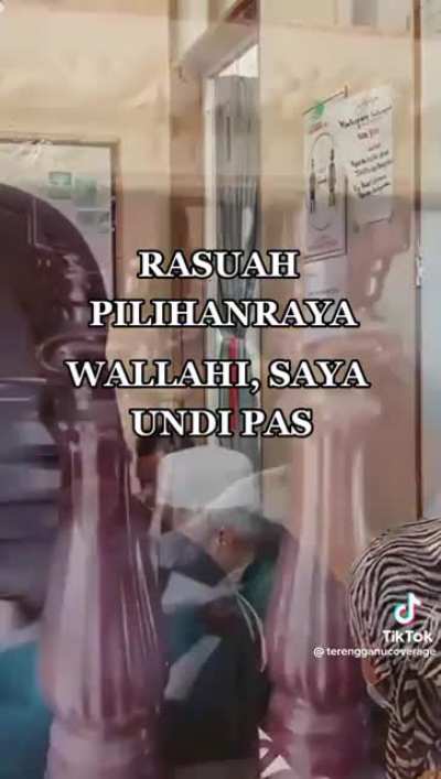 Pas... can't believe my eyes...is THIS consider as Halal or its Haram...???