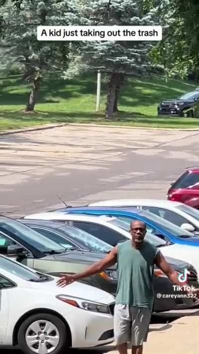 Lansing, MI - 6 Police Officers called in to arrest black kid taking out garbage