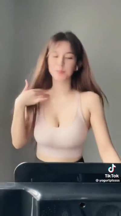 Charmaine 
