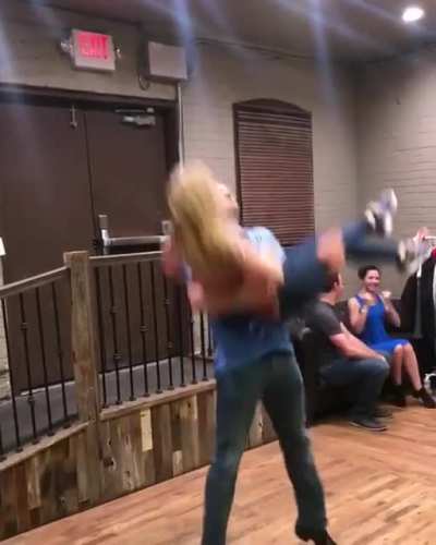 I had the same reaction as the lady in blue