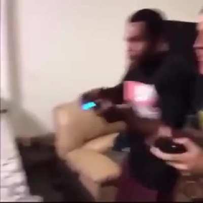 Yo tambi&eacute;n quiero jugar al female simulator