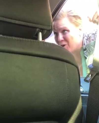 Angry Karen has her kids bumping that Kidz Bop