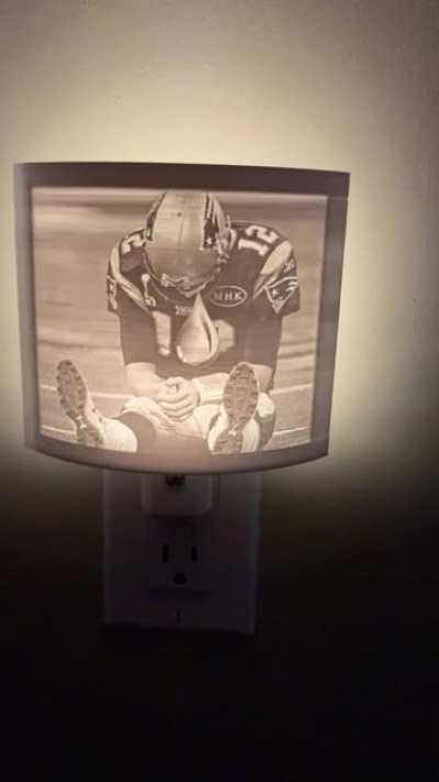My fianc&eacute;e is a die hard broncos fan, I made her this fancy night light.