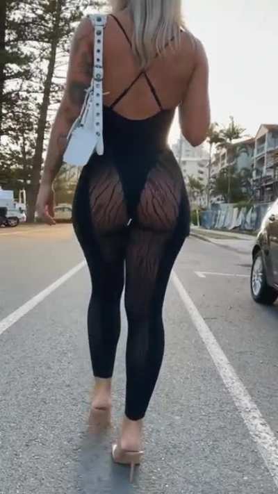 Holly... 😵&zwj;💫