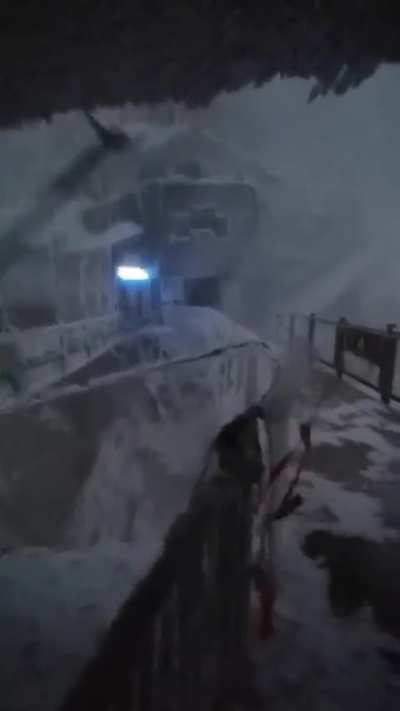 Don&rsquo;t know the source of this video, but it looks cold af