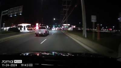 Dumbass in a truck couldn&rsquo;t be bothered to check blind spot. Included beginning to show how long he had to notice me [oc]