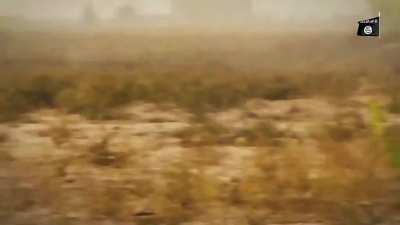 IS militants in hectic combat, Syria, Deir ez-Zor Governorate, 2018 (certain parts NSFL)