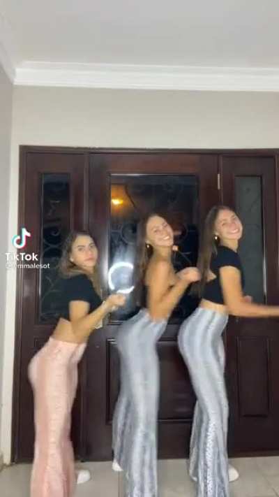 😳