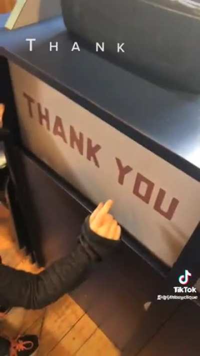 TRASH CAN