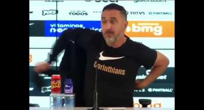 Pergunta ins&oacute;lita feita a Vitor Pereira