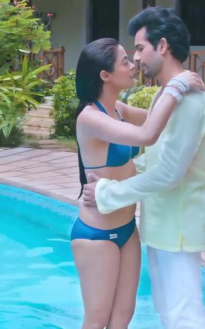 Surveen Chawla [Hate Story 2]