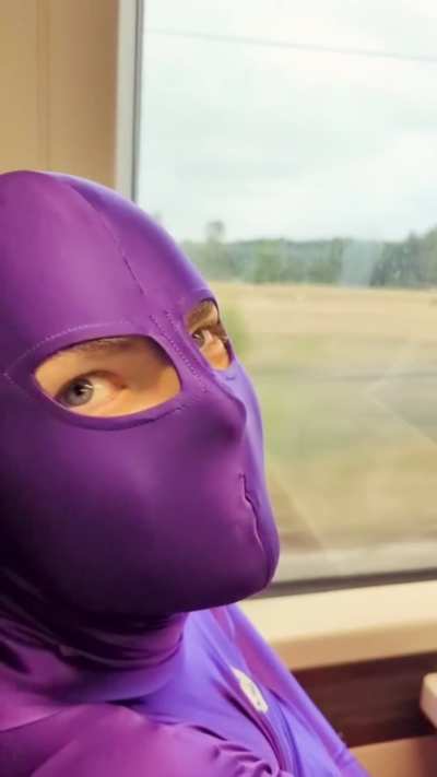 Zentai on the train 💜