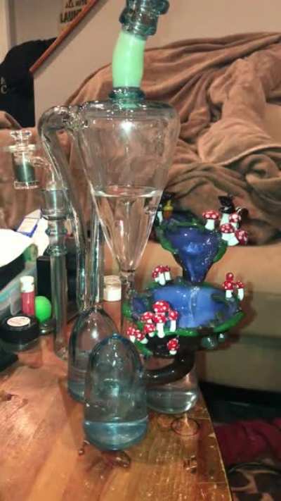 Breaking out the Grimm Glass Waterfall for today&rsquo;s festivities. Happy 4/20. 🌬💨👌😤