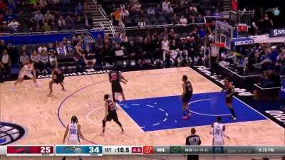 [Highlight] Franz Wagner steps back for the deep three!