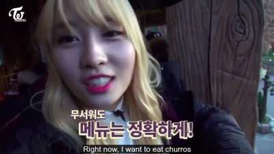 2015.12.11 - Momo saying "churros"