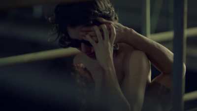 Brazilian actress Marjorie Estiano fucking and biting a guy - w/a zoom at her great butt