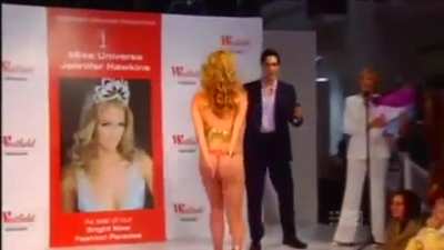 Oh no! Miss Universe!