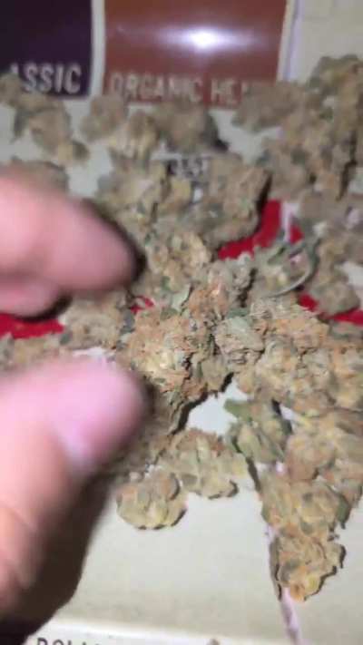 Culta Poochi Love 14gs (Seeded) 55$, also today at culta, there is a 25% off for rec and 30% off for medical entire store